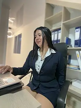 VAL PRINCESS online show from November 5, 12:10 am