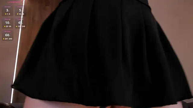 ViolettHansson online show from February 20, 7:41 pm