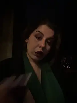 holyeroticss online show from December 19, 12:02 am