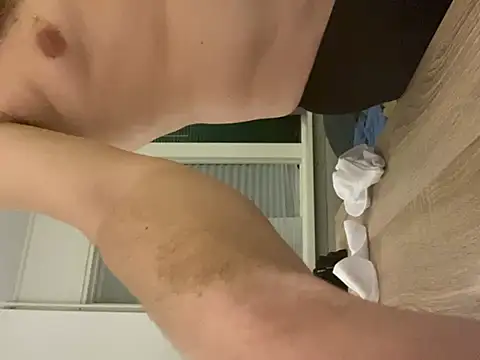 feetlover3611 online show from December 14, 4:20 pm