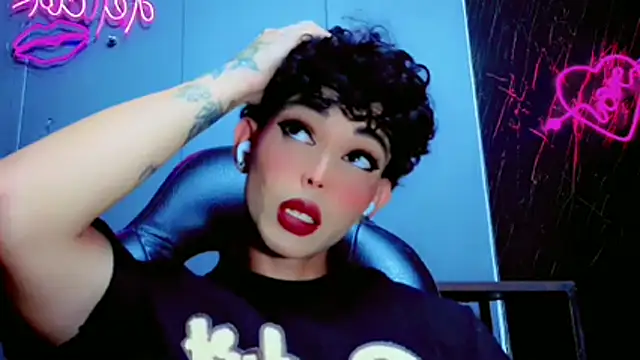 Snapshot of Marian_LV chatting on November 21, 2:05 pm Marian LV online show from November 21, 2:05 pm