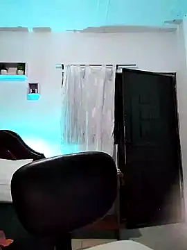 lunanataly online show from January 22, 3:40 pm