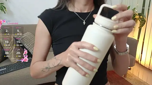 ScarlletFoxx online show from October 24, 11:12 pm