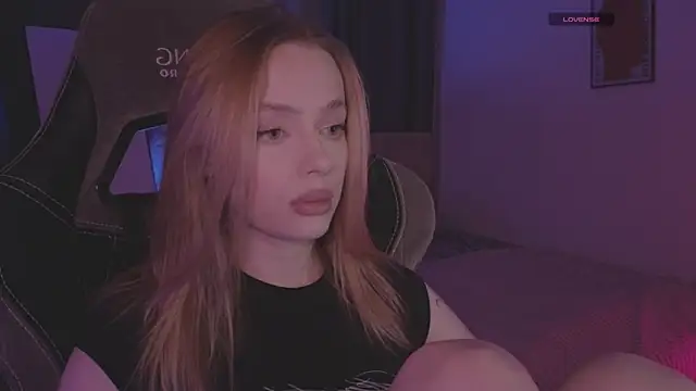 Snapshot of _MayShy_ chatting on September 16, 8:54 pm MayShy online show from September 16, 8:54 pm