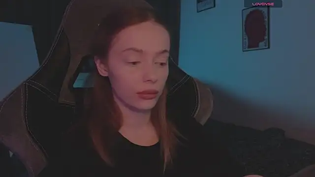 Snapshot of _MayShy_ chatting on September 25, 9:51 pm MayShy online show from September 25, 9:51 pm