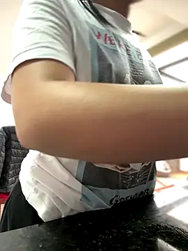 Salome golvert online show from December 3, 4:16 pm