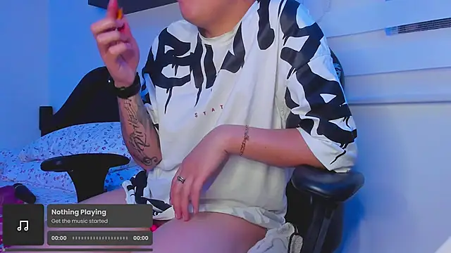 Sexyboy 666 online show from September 20, 5:52 am