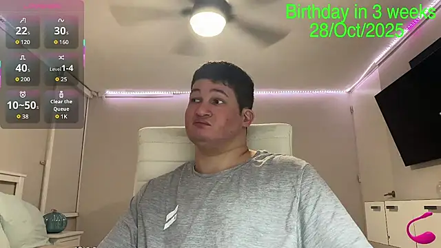 Lorenzo hernandez online show from October 2, 10:28 pm