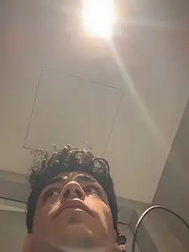 Snapshot of MrDareLover chatting on March 19, 10:22 am MrDareLover online show from March 19, 10:22 am