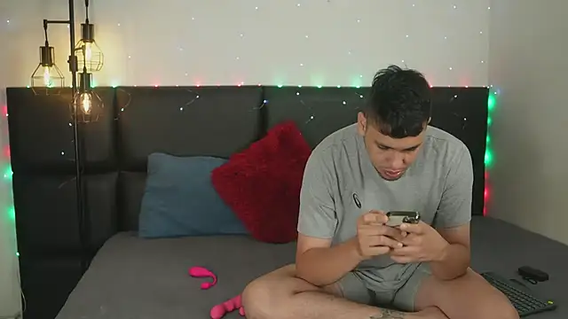 Cleoanubis- online show from December 14, 6:02 am