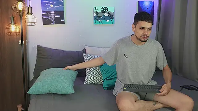 Cleoanubis- online show from October 17, 5:32 am