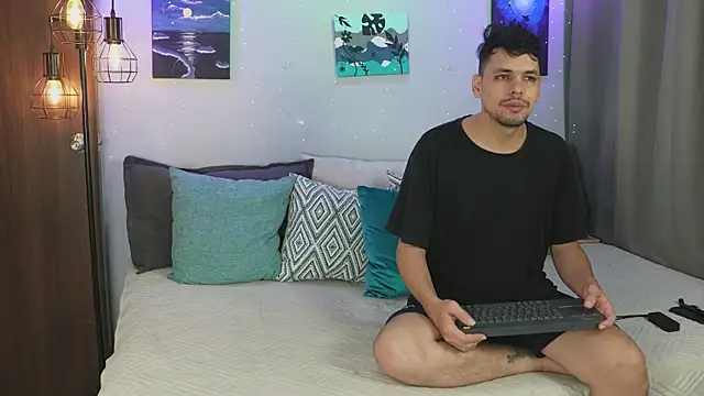 Cleoanubis- online show from October 30, 7:43 am