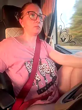 cuplubijoanna online show from March 7, 6:24 am