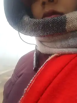 Snapshot of Simaran_bhabhi chatting on February 9, 1:44 am Simaran bhabhi online show from February 9, 1:44 am