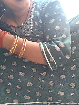 Snapshot of Simaran_bhabhi chatting on February 14, 10:17 am Simaran bhabhi online show from February 14, 10:17 am