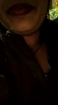 Snapshot of Simaran_bhabhi chatting on February 15, 2:22 pm Simaran bhabhi online show from February 15, 2:22 pm