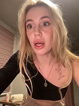 meanexx online show from December 15, 8:15 pm