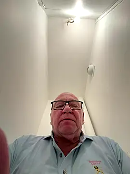 biggandybig online show from November 30, 9:41 pm