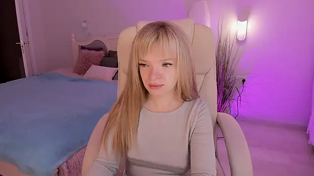 Eva Rosec online show from September 20, 6:58 am