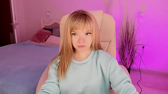 Eva Rosec online show from November 15, 10:12 am