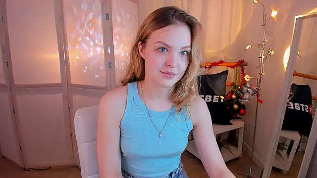 stay with alice online show from December 19, 7:51 pm