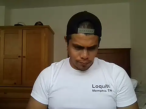 Snapshot of lozter345 chatting on September 10, 5:57 pm lozter345 online show from September 10, 5:57 pm