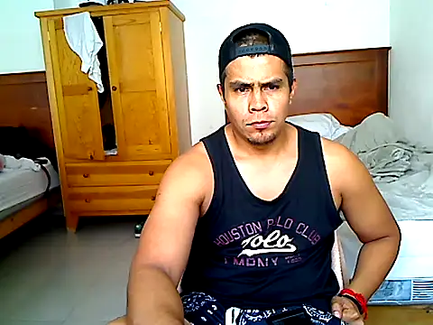 Snapshot of lozter345 chatting on September 11, 6:19 pm lozter345 online show from September 11, 6:19 pm