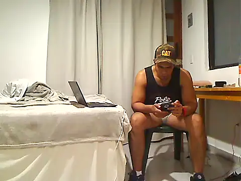 Snapshot of lozter345 chatting on September 12, 6:24 am lozter345 online show from September 12, 6:24 am