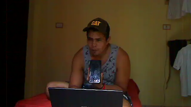 Snapshot of lozter345 chatting on September 14, 11:59 pm lozter345 online show from September 14, 11:59 pm