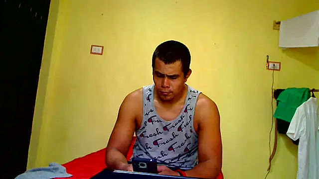 Snapshot of lozter345 chatting on September 15, 5:02 pm lozter345 online show from September 15, 5:02 pm