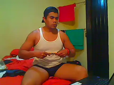 Snapshot of lozter345 chatting on September 25, 5:44 am lozter345 online show from September 25, 5:44 am