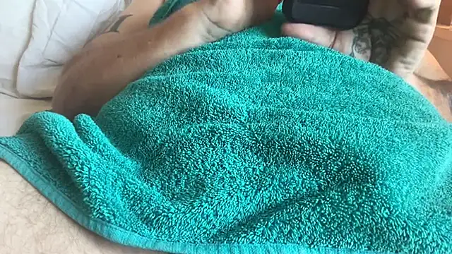 Snapshot of toptugger chatting on September 30, 10:31 am toptugger online show from September 30, 10:31 am