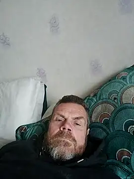 Snapshot of toptugger chatting on November 12, 9:53 am toptugger online show from November 12, 9:53 am