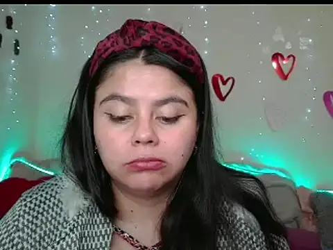 Snapshot of celestehot707rs chatting on March 13, 2:05 am celestehot707rs online show from March 13, 2:05 am