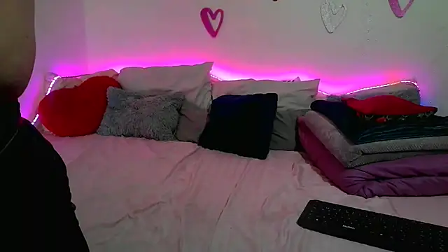 Snapshot of celestehot707rs chatting on September 27, 6:29 am celestehot707rs online show from September 27, 6:29 am