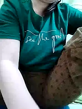 Snapshot of Mie610 chatting on December 24, 7:39 am Mie610 online show from December 24, 7:39 am