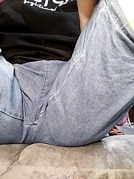 Snapshot of Mie610 chatting on February 17, 11:31 pm Mie610 online show from February 17, 11:31 pm