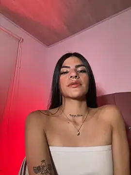 liss hot  online show from September 27, 7:13 am