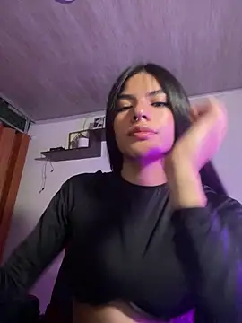 liss hot  online show from October 7, 8:17 pm