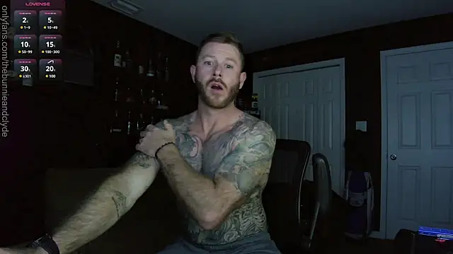 Snapshot of chillinthemosttt chatting on December 18, 4:31 am chillinthemosttt online show from December 18, 4:31 am