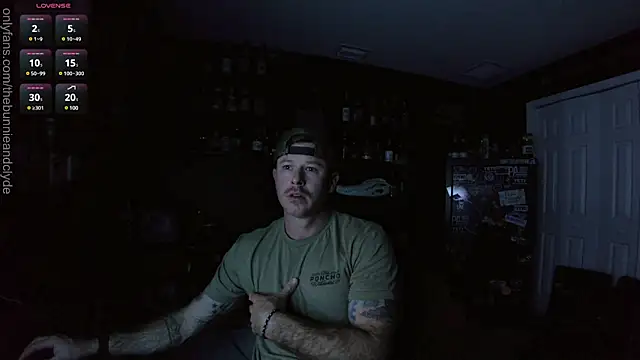 Snapshot of chillinthemosttt chatting on February 20, 4:07 am chillinthemosttt online show from February 20, 4:07 am