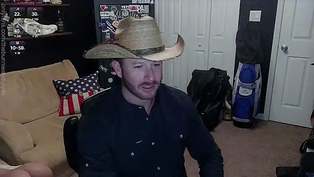 Snapshot of chillinthemosttt chatting on March 20, 2:29 am chillinthemosttt online show from March 20, 2:29 am