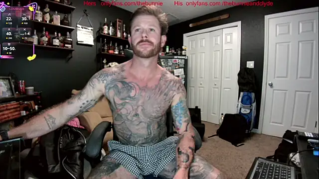 Snapshot of chillinthemosttt chatting on September 19, 1:40 am chillinthemosttt online show from September 19, 1:40 am