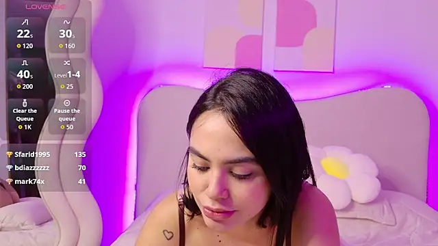 Snapshot of innocentlady_ chatting on November 7, 2:11 am innocentlady online show from November 7, 2:11 am