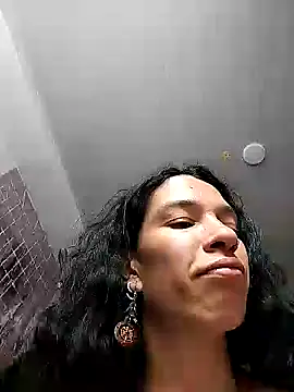 rebekka simpson online show from December 4, 5:33 pm