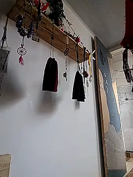 rebekka simpson online show from March 13, 2:01 pm