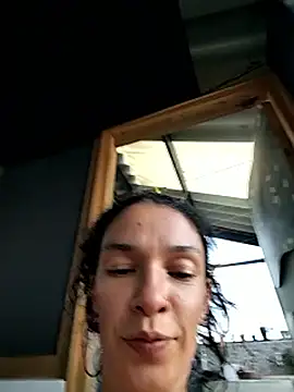 rebekka simpson online show from December 1, 10:15 pm