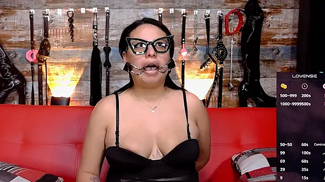 Snapshot of slave_Rubi chatting on December 30, 10:43 am slave Rubi online show from December 30, 10:43 am