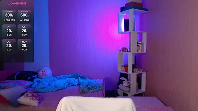 ur kitty   online show from December 9, 12:08 pm