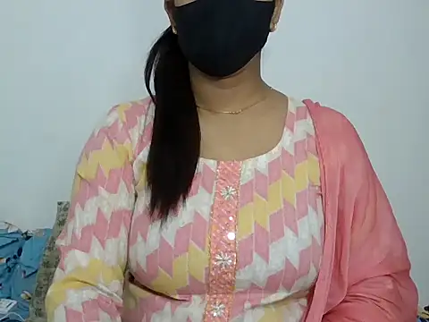 sparkling queen online show from December 13, 4:16 pm